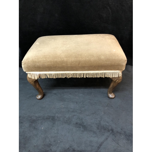 112 - Upholstered foot stool