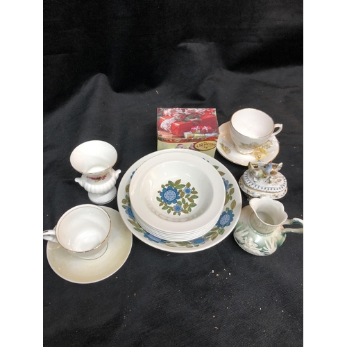 18 - Collection of bone china & delph