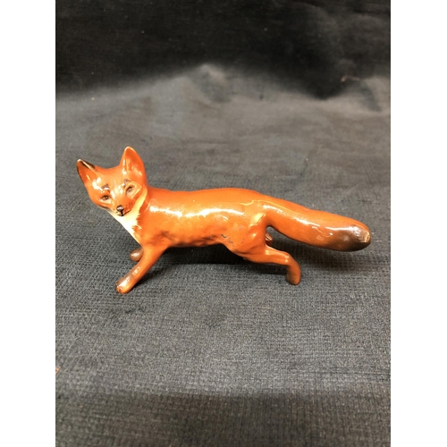 201 - Small Beswick fox 11cm X 6cm