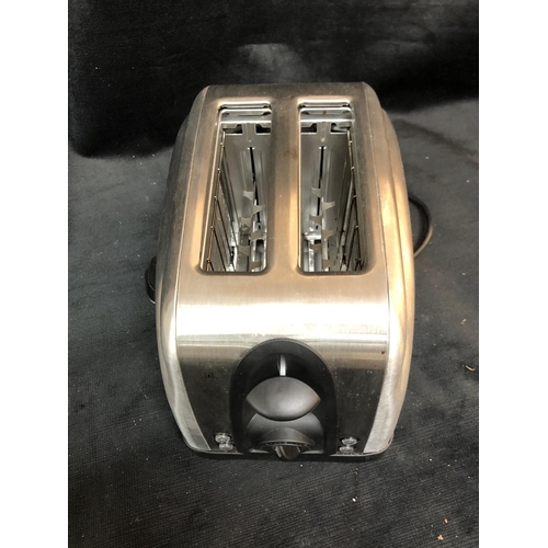 22 - Stainless steel two slice toaster pwo