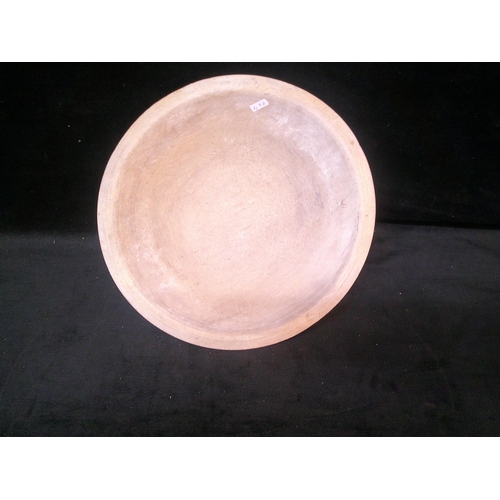 110 - Irish butter bowl 35cm