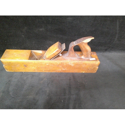 49 - Wood plane 43cm wide