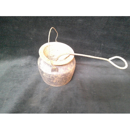 55 - Heavy iron glue pot 15cm high X 15cm diameter