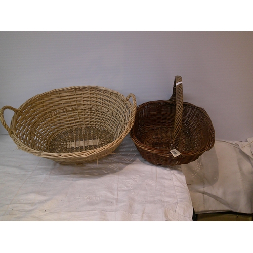 193 - Two baskets, largest 58cmW