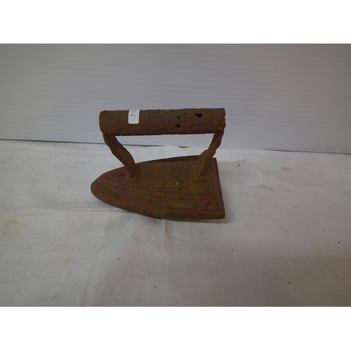 97 - Heavy vintage smoothing iron 16cm X 14cm