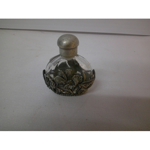 103 - Silver topped overlay perfume bottle 6cmH