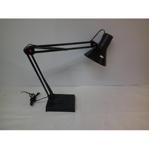 153 - Angle poise lamp pwo
Angle poise lamp pwo