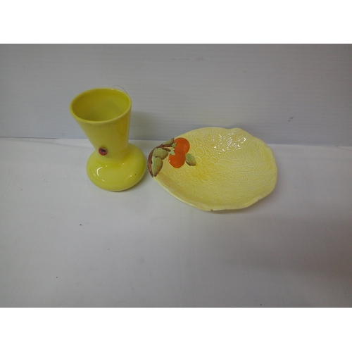 17 - Yellow vase 14cmH & yellow plate