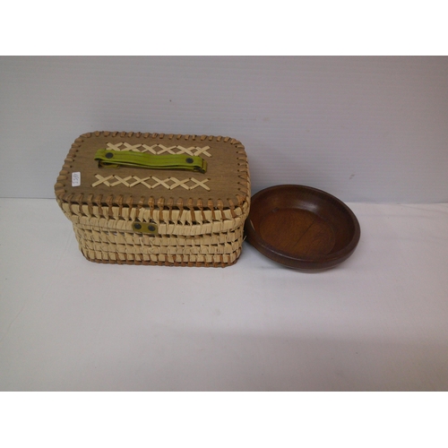 25 - Sewing box & wooden bowl 19cmD