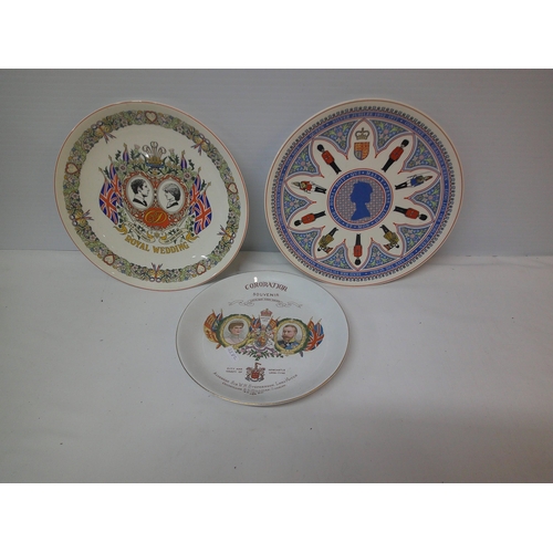 4 - Three commemorative plates largest 25.5cmD