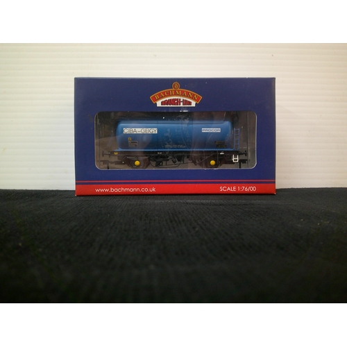 Lot 23        