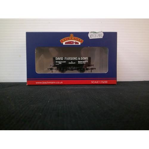 75 - A Bachmann branch line railway coal trailer 00 gauge 1:76