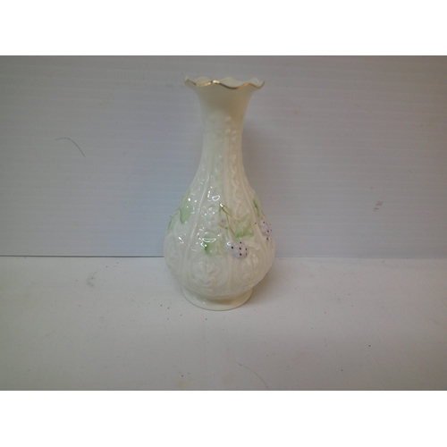 174 - Belleek floral vase - 175cmD