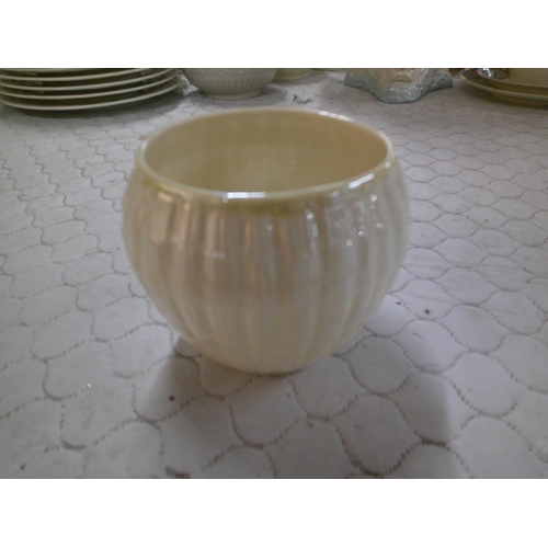 290 - A Belleek pot - gold mark