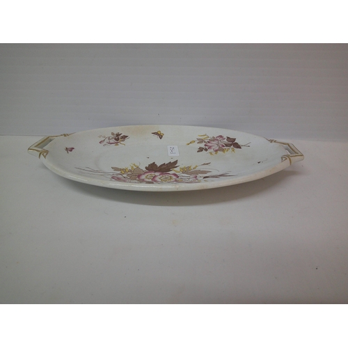 301 - Belleek 1st period floral plate - 21.5cmW