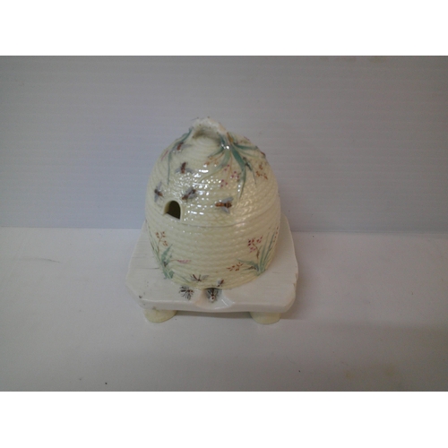 313 - A Belleek 1st period honey pot - 15.5cmH