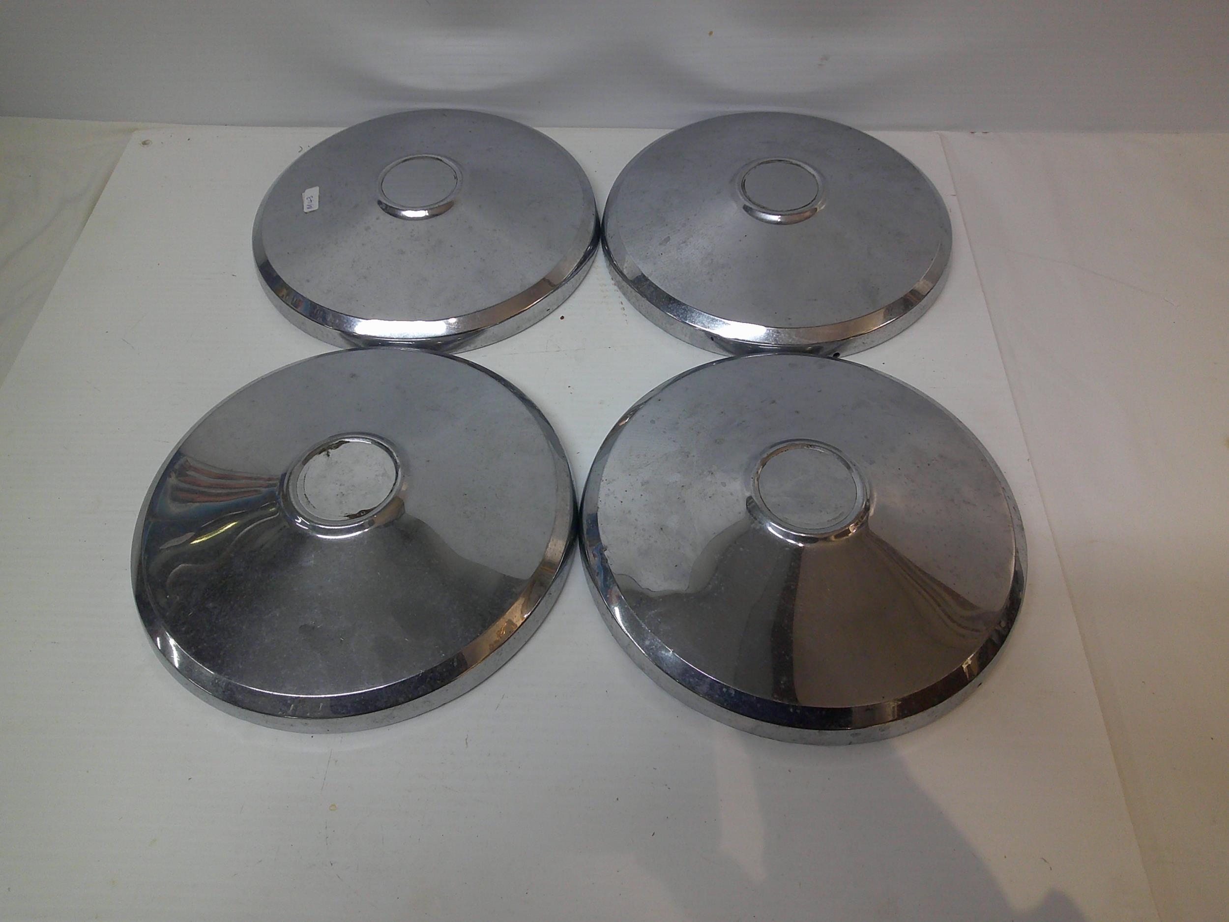Four hub caps