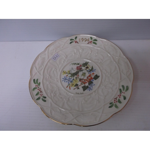 405 - A Donegal china limited edition Christmas plate 1994 22.5cmD