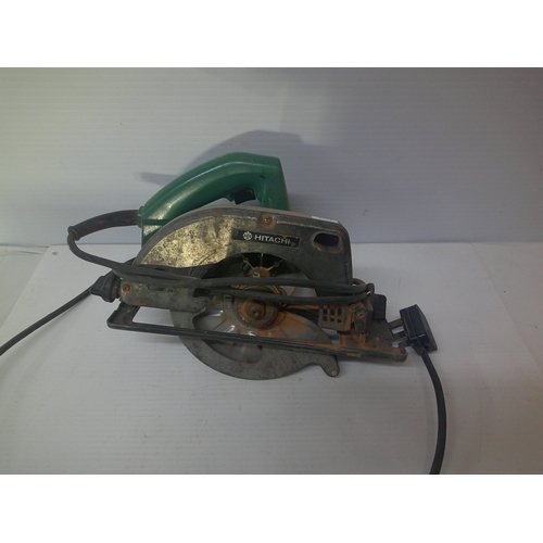 21 - An Hitachi circular power saw - pwo