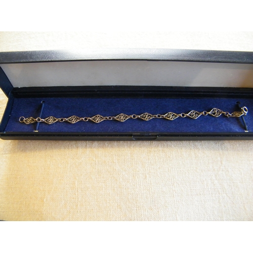 219 - A 925 silver bracelet