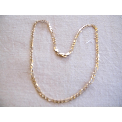 221 - 9ct gold chain – 5grms