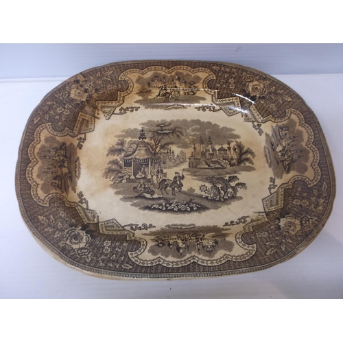 404 - A Victorian platter, minor hair crack 40cmW