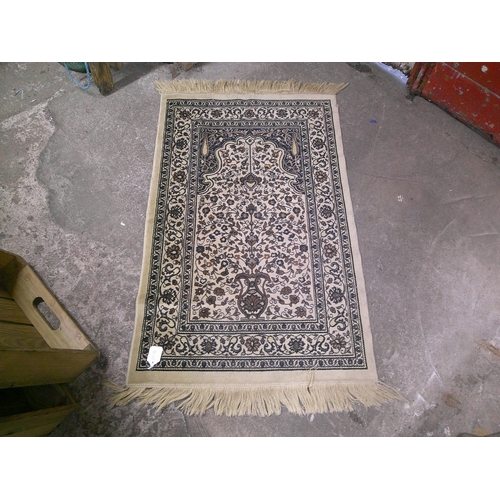 289 - A Turkish carpet - 110cm x 68cm