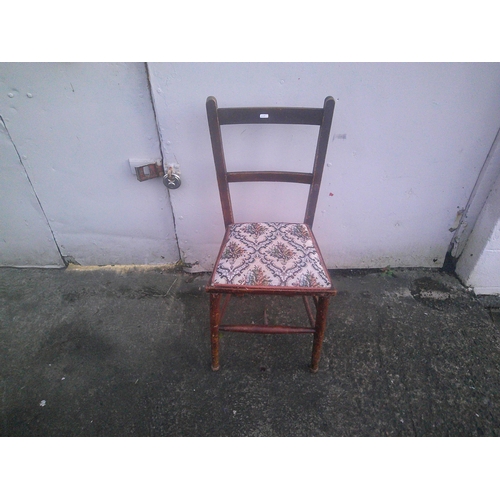 72 - A single Edwardian chair