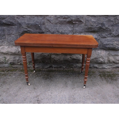 420 - A Victorian mahogany turn over leaf table 121cm