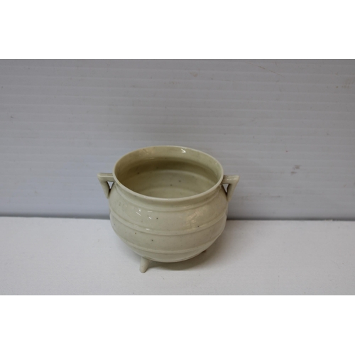 412 - A 2nd period Belleek cauldron 11cmw X 8cmH