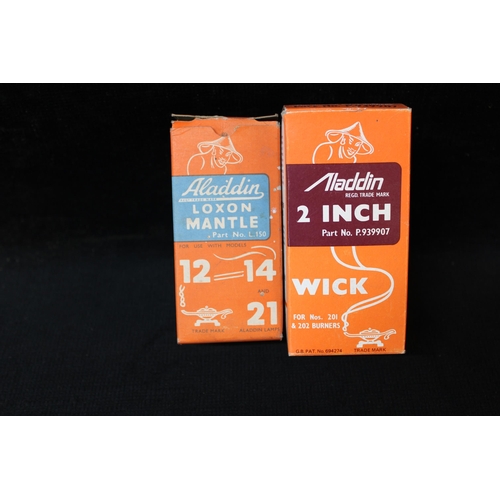 172 - A vintage Aladdin mantle and wick