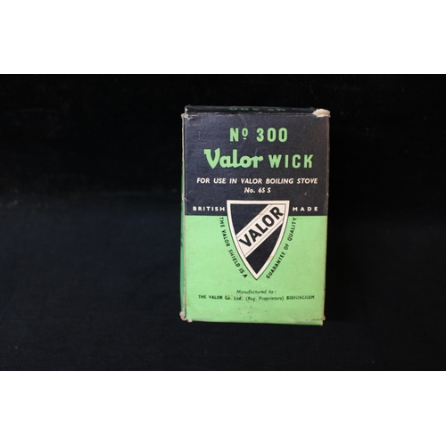 173 - A no. 300 Valor wick