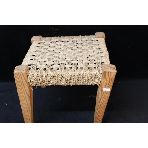 260 - A low pine stool - 29cmH