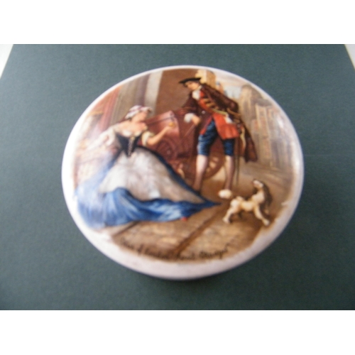 316 - A Pratt ware lid complete with box