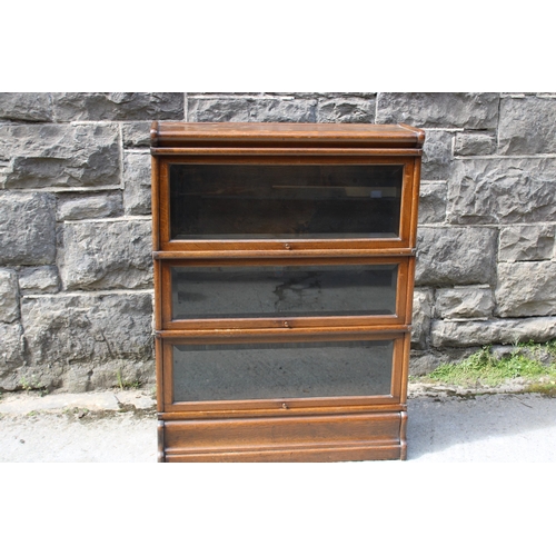336 - A Victorian oak Globe Wernicke sectional barrister's bookcase - 86cmW x 115cmH