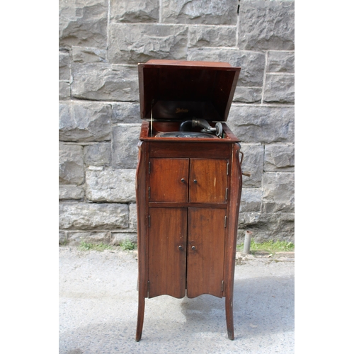 337 - An Edwardian grammar phone - pwo