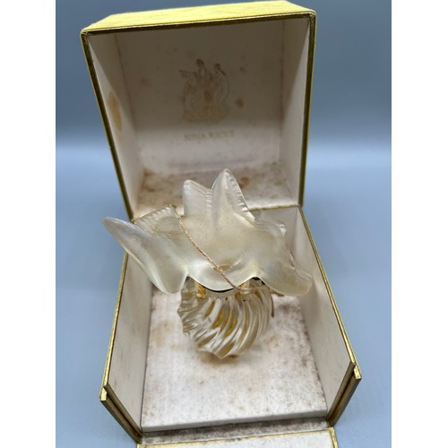 86 - Vintage Lalique two turtle doves perfume bottle with original box 'L' Air Du Temps' for Nina Ricci.