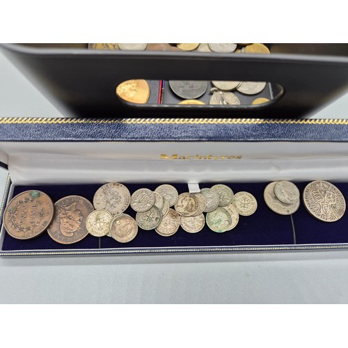 99 - A Collection of mixed world coins; Various British Silver coinage- 1901 One Shilling, Various dated ... 