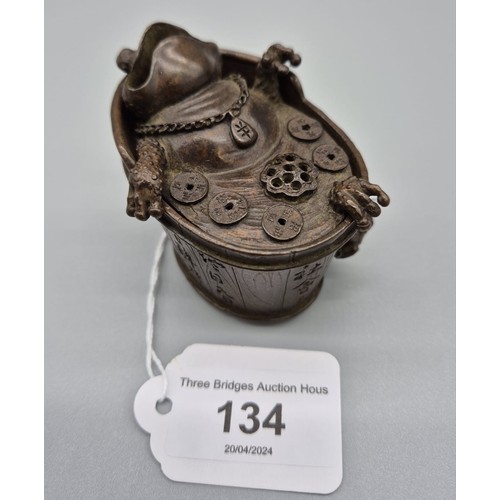 134 - Chinese bronze Fengshui golden toad spitter coin tub. [7cm high]