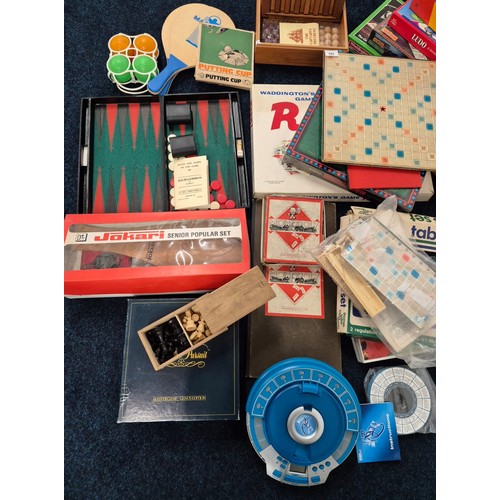 494 - A Collection of vintage board games and others; Jokari Senior popular set, Monopoly, Scrabble, Risk,... 