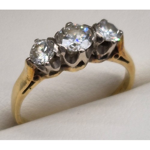 20 - 18ct yellow gold ring set with three round cut diamonds. Approx. 0.60cts diamonds. [Ring size J 1/2]... 