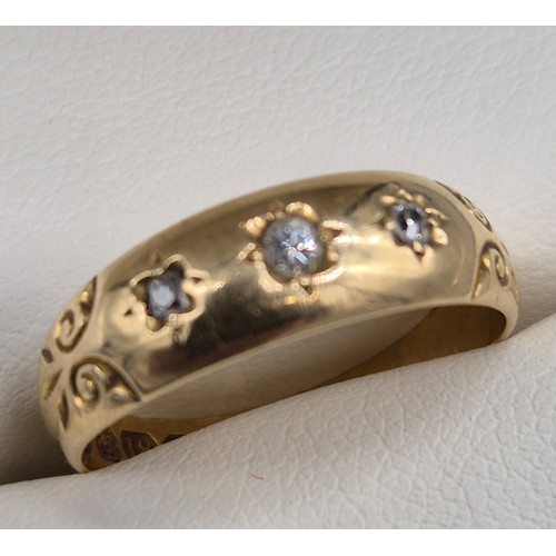 24 - Antique 18ct yellow gold ring set with three round cut diamond gem stones. [Ring size M] [2.96Grams]