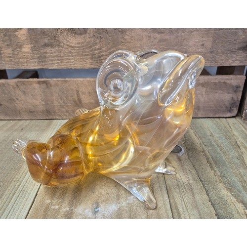 363 - Large and heavy Licio Zanetti art glass frog sculpture. [15x21x20cm]