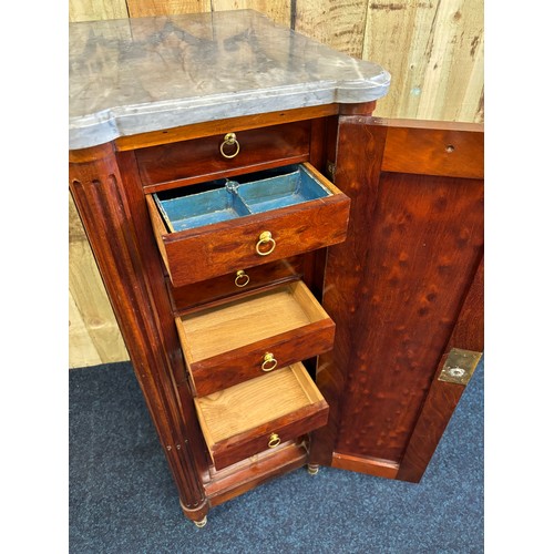 348 - Mahogany collectors cabinet with shaped marble top from the Victorian era. The panelled sides and fr... 