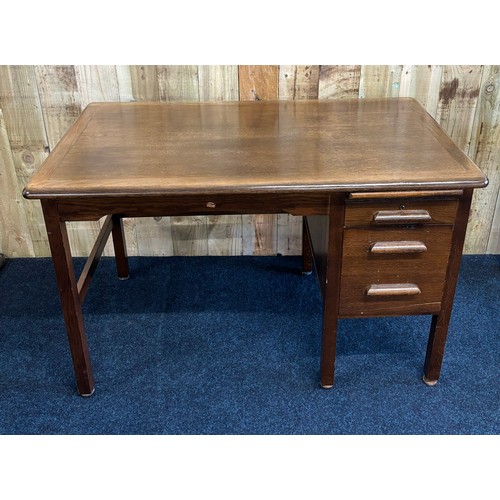 333 - Vintage Abbess oak knee writing desk. Pull out stationary section, small single drawer and large fil... 