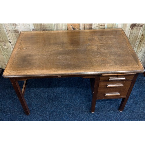 333 - Vintage Abbess oak knee writing desk. Pull out stationary section, small single drawer and large fil... 