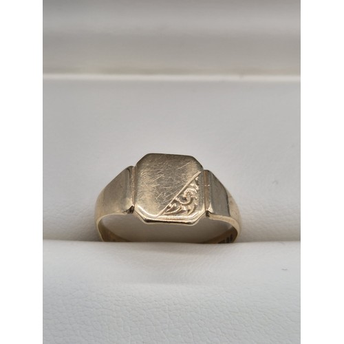 81 - 9ct yellow gold signet ring. [Ring size N] [1.87grams]