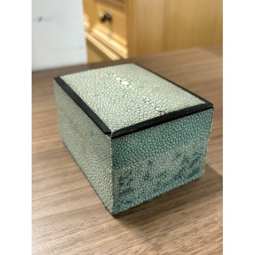 65 - Antique/ vintage Chinese Shagreen lidded box. [5.5x9.5x7cm]