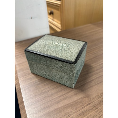 65 - Antique/ vintage Chinese Shagreen lidded box. [5.5x9.5x7cm]