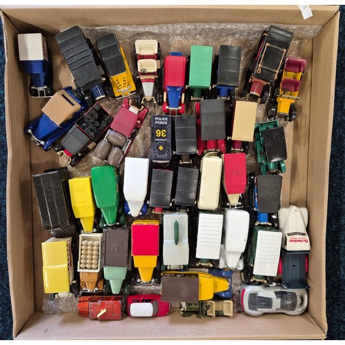 492 - Tray of Playworn model classic cars.